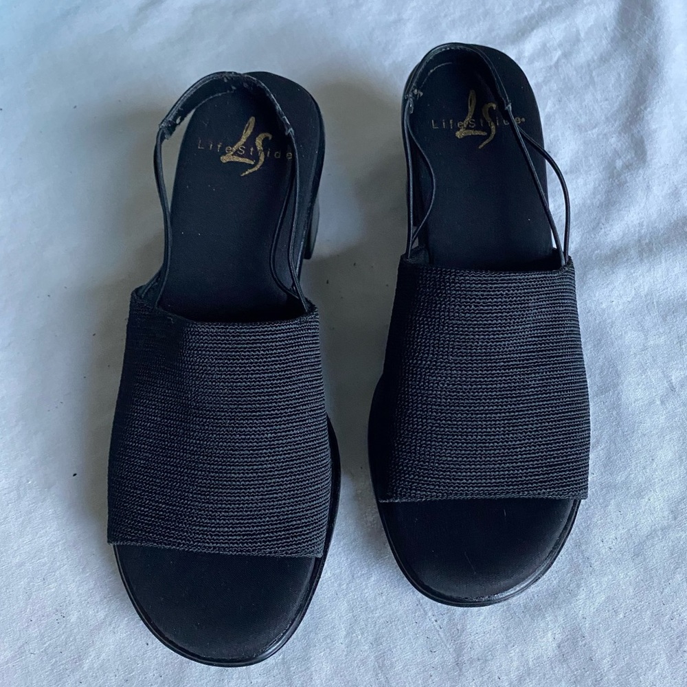 Women’s sandals Life Stride size 71/2